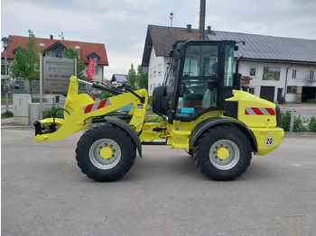 Rataslaadur CATERPILLAR 908H