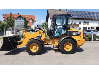 Rataslaadur CATERPILLAR 908M