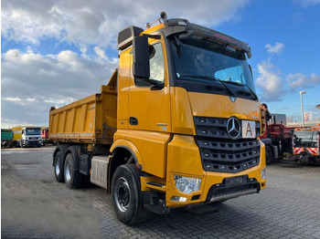 Kallurauto Mercedes-Benz Arocs 2663 6x4 3-Achs Kipper Meiller Bordmatik: pilt 2