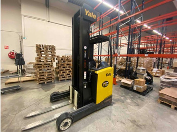 Lükandmastiga tõstuk YALE