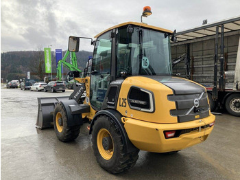Kompaktlaadur Volvo JL25H Electric: pilt 3