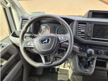 Interior photo 1: Kaubik MAN TGE 3.140 4x2 SB TGE 3.140 4x2 SB, hoch + lang