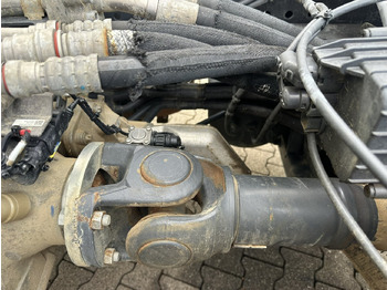 Sadulveok Mercedes-Benz Arocs 1851 LS 4x4 HAD Arocs 1851 LS 4x4 HAD, Hydraulik, Navi, MultimediaCockpit: pilt 3