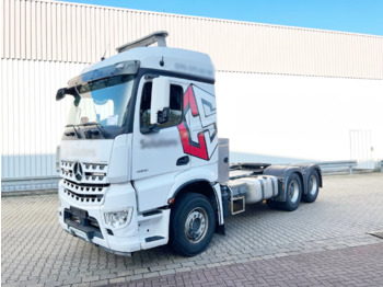 Sadulveok MERCEDES-BENZ Arocs 3351