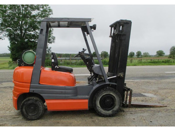 Kahveltõstuk TOYOTA FGF 25