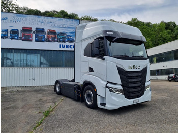 Sadulveok IVECO S-WAY