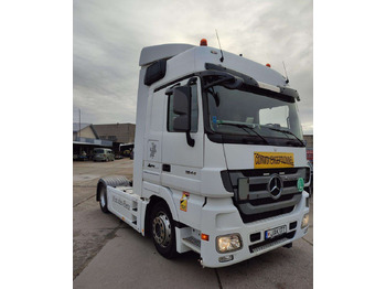 Sadulveok MERCEDES-BENZ Actros 1844