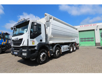 Tsisternauto IVECO EuroTrakker