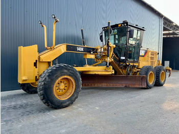 Teehöövel CATERPILLAR 140K