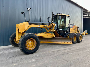 Teehöövel CATERPILLAR 140M