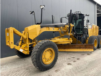 Teehöövel CATERPILLAR 140M