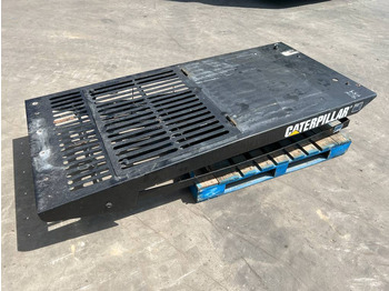Kabiin ja interjöör CATERPILLAR