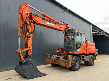 Ratastel ekskavaator DOOSAN DX210