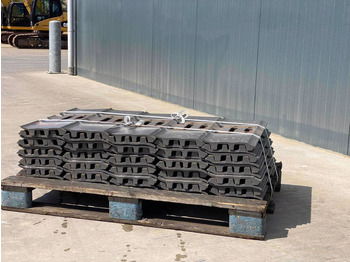 Uus Raam/ Konstruktsioon - Ehitusmasinad JCB JS240 / JS260 / JS300 Shoes/Pads: pilt 5