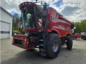 Kombain CASE IH
