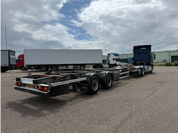Konteinerveduk/ Tõstukiga veoauto Mercedes-Benz Actros Actros 2736 6X2 BDF Komplett mit 2016 BDF Anhanger Top Zustand: pilt 4