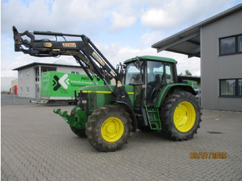 Traktor JOHN DEERE 6610