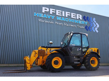 Teleskooplaadur JCB