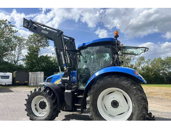 Traktor New Holland TSA 125, frontlader: pilt 2