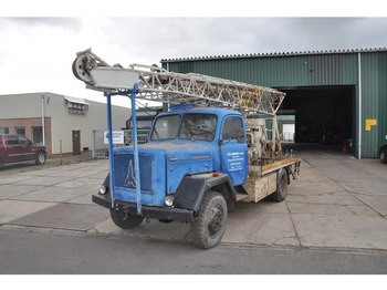 Puurimisplatvorm IVECO Magirus