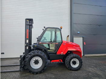 Ebatasasel maastikul kohanduv kahveltõstuk MANITOU M 50-4