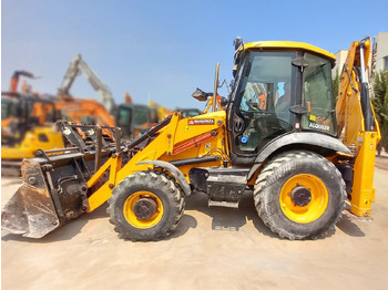 Ekskavaator-laadur JCB 3CX