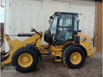Rataslaadur CATERPILLAR 908M