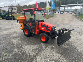 Munitsipaaltraktor HAKO