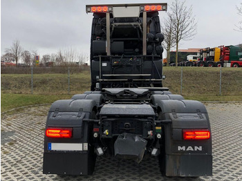 Sadulveok MAN TGX 41.640 8x4 Euro 6,Schwerlast 250t: pilt 4