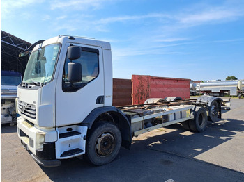 Kabiinišassiiga veoauto VOLVO FE 320