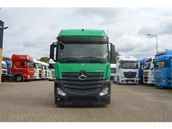 Sadulveok MERCEDES-BENZ Actros 1942