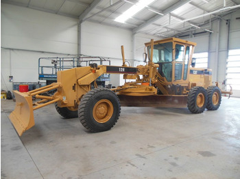 Teehöövel CATERPILLAR 12H