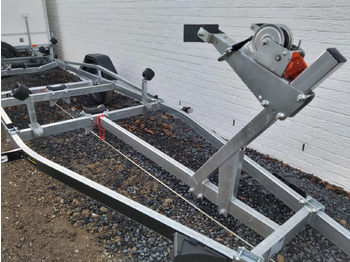 Paadihaagis Brenderup Bootstrailer Premium 201300B SR mit Rollen Boote bis 600cm 1300kg Modell 2024 311967: pilt 4