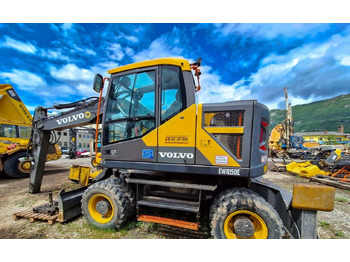 Ratastel ekskavaator VOLVO EWR150E