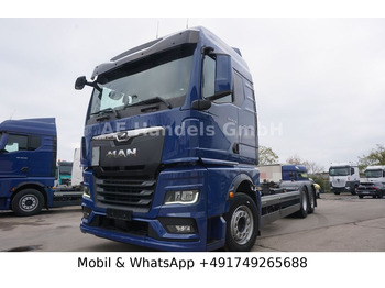 Kabiinišassiiga veoauto MAN TGX 26.510
