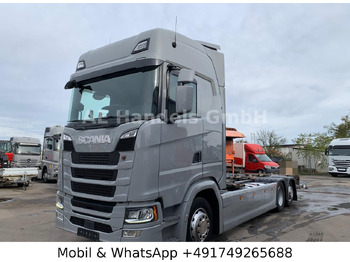 Konteinerveduk/ Tõstukiga veoauto SCANIA S 450