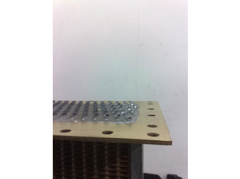 Uus Radiaator RADIATORE  NH  W 270 76070832: pilt 2