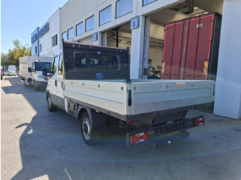 Kaubik, Meeskonnaauto IVECO Daily 35S12: pilt 3