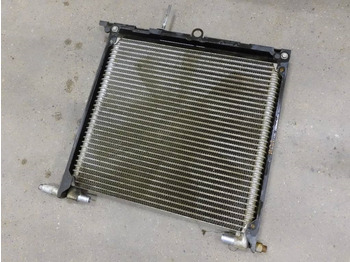 Radiaator CATERPILLAR