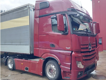 Sadulveok MERCEDES-BENZ Actros 1848