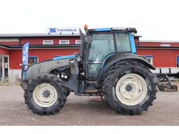 Traktor VALMET