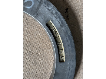 Piduriosad - Põllutööseade John Deere 6100 6300 6400 6500 6600 Docisk Hamulca Płytka L75651: pilt 2 Piduriosad - Põllutööseade John Deere 6100 6300 6400 6500 6600 Docisk Hamulca Płytka L75651: pilt 2