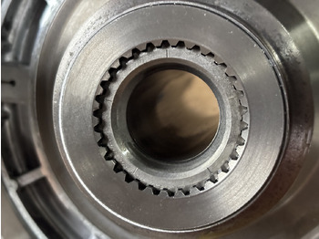 Sidur ja varuosad - Traktor John Deere 6910 6910S Bęben Wałek Sprzęgłowy R95371 R109523 R220028: pilt 5 Sidur ja varuosad - Traktor John Deere 6910 6910S Bęben Wałek Sprzęgłowy R95371 R109523 R220028: pilt 5