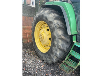 Komplektne ratas JOHN DEERE