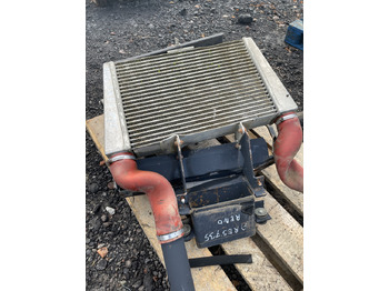 Radiaator RENAULT Ares