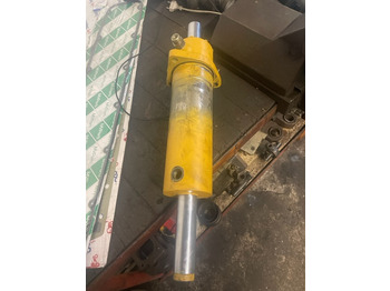 Hüdrauliline silinder CARRARO