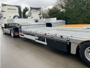 Madal platvormpoolhaagis VEGA Verzinkt+LIFT+LENKACHSE+LED: pilt 4 Madal platvormpoolhaagis VEGA Verzinkt+LIFT+LENKACHSE+LED: pilt 4