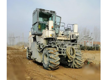 Pinnasetasandaja 2010 WIRTGEN WR2500S: pilt 3