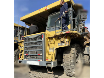 Kastiga kallur/ Kiviveoauto KOMATSU HD465