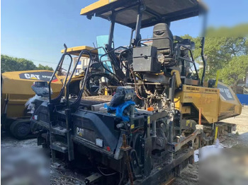 Asfaldilaotur CATERPILLAR AP655F